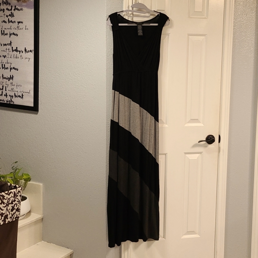 Spense Maxi Dress Size S